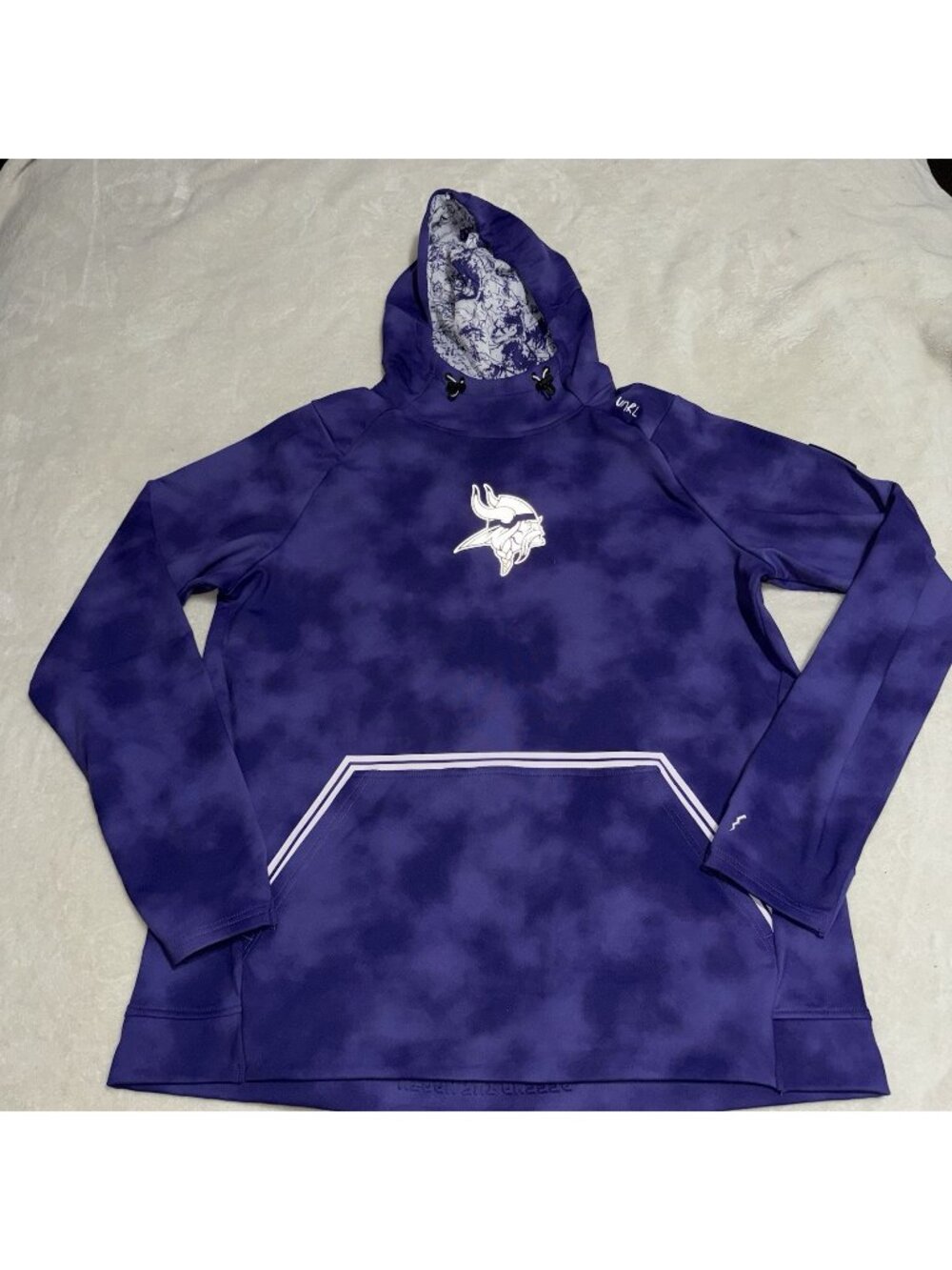 UNRL Minnesota Vikings 2024 Legacy Edition Crossover Hoodie Large NWT Purple